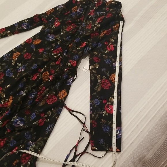 KENSIE Floral print wrap dress ruffle accent long sleeve v-neck black size M new - Picture 11 of 13